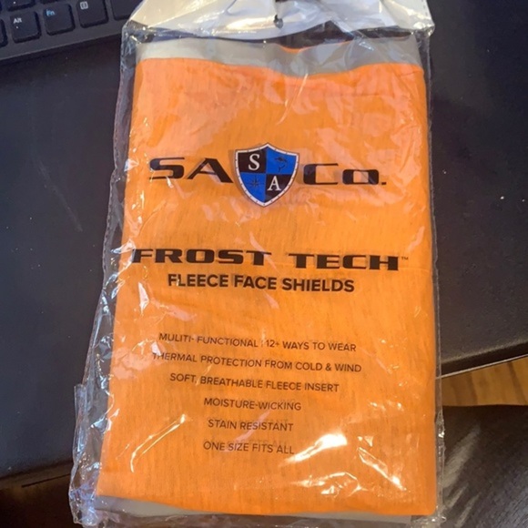 NWT Frost Tech Reflective Fleece Face Shield - Picture 2 of 4